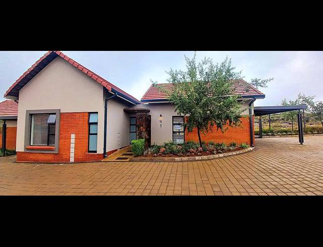 2 BEDROOM TOWNHOUSE FOR SALE IN WILD OLIVE ESTATE